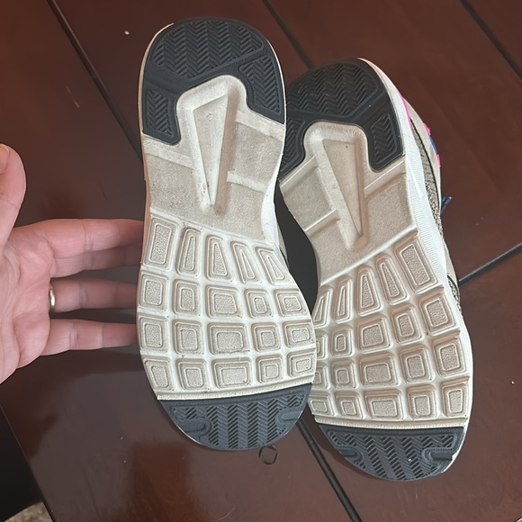 Fabletics Hiking Boots - Picture 4 of 4